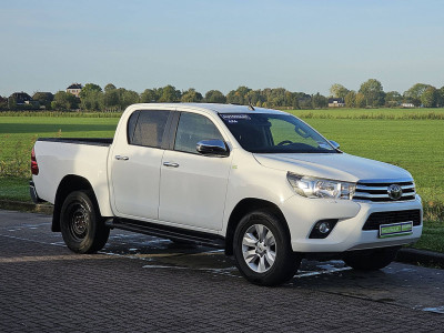 Toyota HI-LUX 2.4 EU netto exportprijs 19950,00 ac automaat EURO6 trekhaak bluetooth achterbank wordt bijgeleverd foto 5