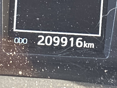 Toyota HI-LUX 2.4 EU netto exportprijs 19950,00 ac automaat EURO6 trekhaak bluetooth achterbank wordt bijgeleverd foto 9