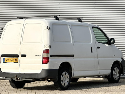 Toyota HiAce 2.5 D-4D KWB Comfort Airco/Clima foto 10