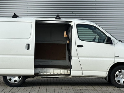 Toyota HiAce 2.5 D-4D KWB Comfort Airco/Clima foto 3
