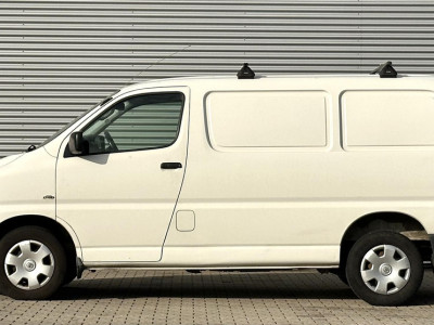 Toyota HiAce 2.5 D-4D KWB Comfort Airco/Clima foto 4