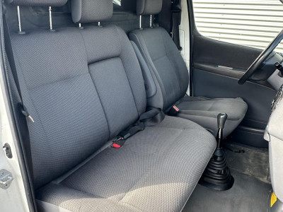 Toyota HiAce 2.5 D-4D KWB Comfort Airco/Clima foto 8