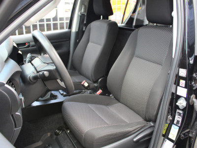 Toyota HiLux 2.4 D-4D-F 150Pk 4x4 | Grijs kenteken | RIVAL + MEER EXTRA OPTIES foto 10
