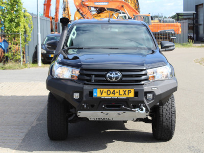 Toyota HiLux 2.4 D-4D-F 150Pk 4x4 | Grijs kenteken | RIVAL + MEER EXTRA OPTIES foto 2