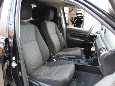 Toyota HiLux 2.4 D-4D-F 150Pk 4x4 | Grijs kenteken | RIVAL + MEER EXTRA OPTIES foto 21