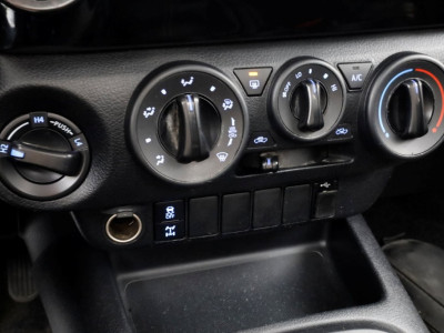 Toyota HiLux 2.4 D-4D 150pk Comfort 4WD 4X4 Airco 03-2021 foto 13