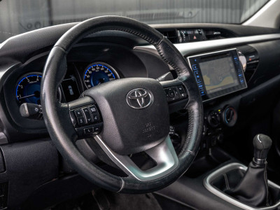 Toyota HiLux 2.4 D 4WD | 4x4 | 150 PK | Camera | Cruise | Airco | Leder interieur | Trekhaak foto 10