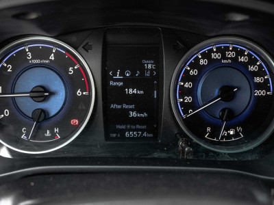 Toyota HiLux 2.4 D 4WD | 4x4 | 150 PK | Camera | Cruise | Airco | Leder interieur | Trekhaak foto 14