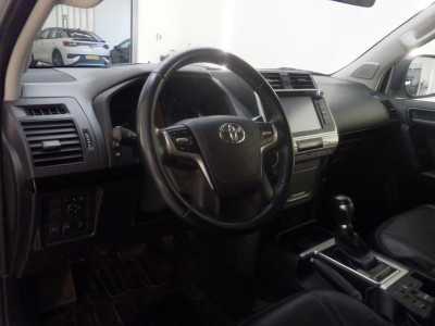 Toyota Land Cruiser 2.8 D-4D-F Challenger Window Van 5