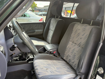 Toyota LandCruiser 90 3.0 D4-D Blind Van|GRIJS kenteken|163PK|4X4|trekhaak|lichtmetalen velgen|elektrische ramen 12