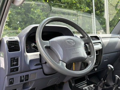 Toyota LandCruiser 90 3.0 D4-D Blind Van|GRIJS kenteken|163PK|4X4|trekhaak|lichtmetalen velgen|elektrische ramen 13
