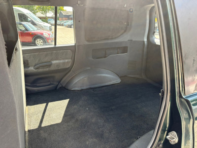 Toyota LandCruiser 90 3.0 D4-D Blind Van|GRIJS kenteken|163PK|4X4|trekhaak|lichtmetalen velgen|elektrische ramen 9