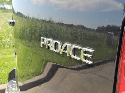 Toyota PRO-ACE 2.0 DC ac aut EURO6 17