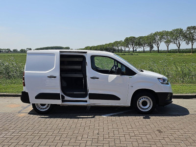 Toyota PRO-ACE CITY 1.5 L1 NAP Euro6 AC! 14