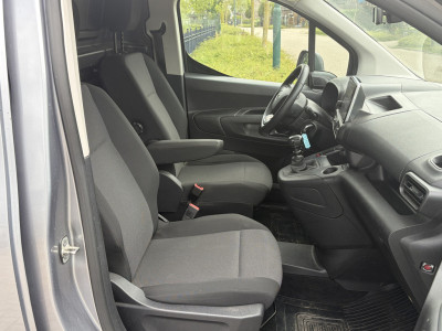Toyota PROACE CITY 1.5 D-4D 96KW E6 Navigator Long â 1e eigenaar â camera foto 12