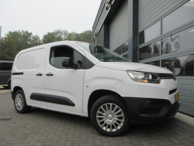 Toyota PROACE CITY 1.5 D-4D Live, 102pk, Euro 6, Airco, PDC, 3-Zits, Navigatie. foto 19