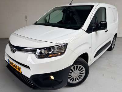 Toyota PROACE CITY Servicewagen 1.5 100pk euro6 D-4D Live l1h1 BOTT inrichting, Victron omvormer v230, RIJKLAARPRIJS! foto 2