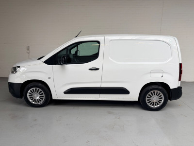 Toyota PROACE CITY Servicewagen 1.5 100pk euro6 D-4D Live l1h1 BOTT inrichting, Victron omvormer v230, RIJKLAARPRIJS! foto 3