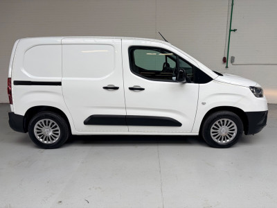 Toyota PROACE CITY Servicewagen 1.5 100pk euro6 D-4D Live l1h1 BOTT inrichting, Victron omvormer v230, RIJKLAARPRIJS! foto 7