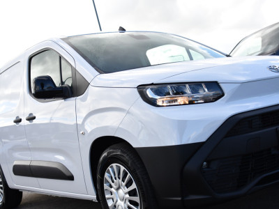 Toyota PROACE CITY Electric Professional 50 kWh Virtual, Camera, Cruise, Carplay, Multimedia, Standkachel, 136pk, NIEUW! foto 17