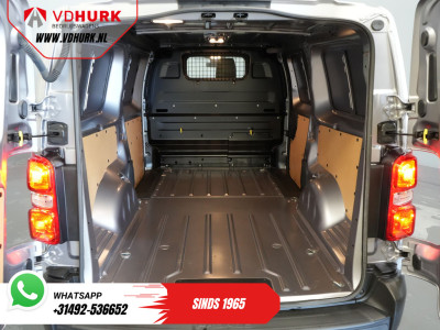 Toyota PROACE Electric Worker Long 75 kWh 350 km WLTP Adapt.Cruise/ Stuurverw./ Snellader/ Carplay/ Camera/ PDC/ Airco foto 15