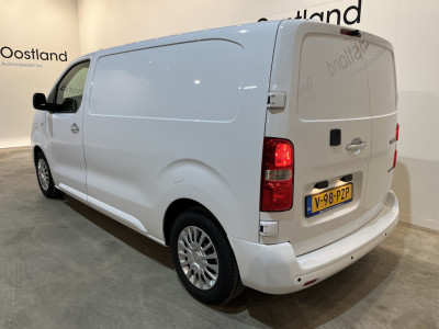 Toyota PROACE Electric Worker Professional L2 Extra Range 75 kWh / 100% Elektrisch !! / Airco / Cruise Control / CarPlay / Camera / Navigatie / 3-Zits / 15.900 KM !! 14