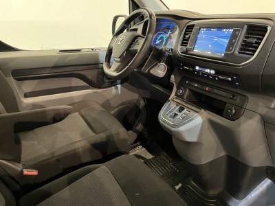 Toyota PROACE Electric Worker Professional L2 Extra Range 75 kWh / 100% Elektrisch !! / Airco / Cruise Control / CarPlay / Camera / Navigatie / 3-Zits / 15.900 KM !! 3