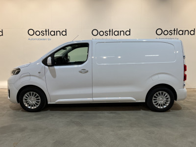 Toyota PROACE Electric Worker Professional L2 Extra Range 75 kWh / 100% Elektrisch !! / Airco / Cruise Control / CarPlay / Camera / Navigatie / 3-Zits / 15.900 KM !! 4