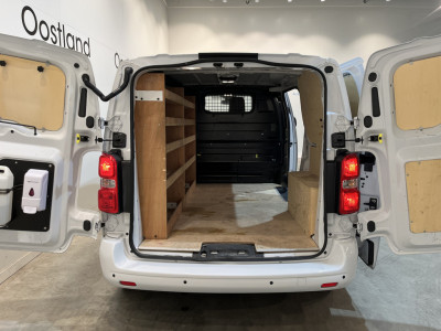 Toyota PROACE Electric Worker Professional L2 Extra Range 75 kWh / 100% Elektrisch !! / Airco / Cruise Control / CarPlay / Camera / Navigatie / 3-Zits / 15.900 KM !! 5