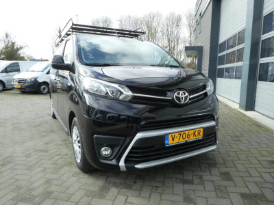 Toyota PROACE Worker 1.6 D-4D L2 Airco, Navigatie, PDC, 3-Zits. foto 11