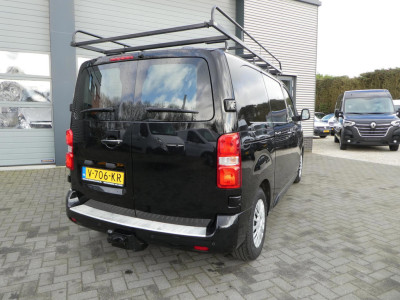 Toyota PROACE Worker 1.6 D-4D L2 Airco, Navigatie, PDC, 3-Zits. foto 3