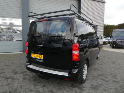 Toyota PROACE Worker 1.6 D-4D L2 Airco, Navigatie, PDC, 3-Zits. foto 4