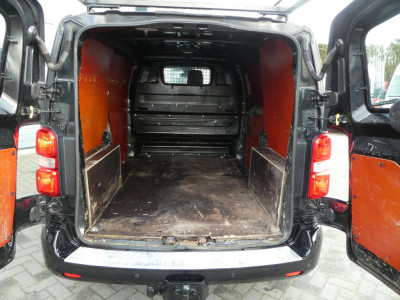 Toyota PROACE Worker 1.6 D-4D L2 Airco, Navigatie, PDC, 3-Zits. foto 5