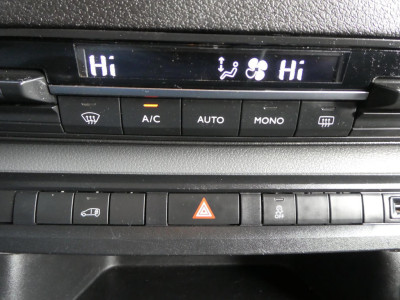 Toyota PROACE Worker 1.6 D-4D L2 Airco, Navigatie, PDC, 3-Zits. foto 9