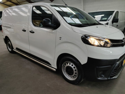 Toyota PROACE Worker 1.6 D-4D L2  Cool Comfort foto 4