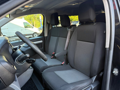 Toyota PROACE Worker 2.0 D-4D|DUBBELCABINE|NAP|clima|cruise|trekhaak 2500KG|lichtmetalen velgen|Keyless|voorruitverwarming|EURO6 foto 12