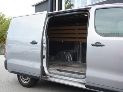 Toyota PROACE Worker 2.0 D-4D L3 122PK EURO 6 - Airco - Cruise - Navi - €9.950,- Excl foto 10