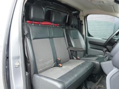 Toyota PROACE Worker 2.0 D-4D L3 122PK EURO 6 - Airco - Cruise - Navi - €9.950,- Excl foto 5