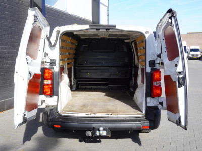 Toyota PROACE Worker 2.0 D-4D L3 122PK EURO 6 - Airco - Cruise - Trekhaak - €15.900,- Excl. foto 8