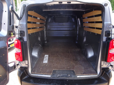 Toyota PROACE Worker 2.0 D-4D Navigator Long L3 AIRCO NAVIGATIE 3 ZITSPLAATSEN 10