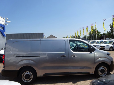 Toyota PROACE Worker 2.0 D-4D Navigator Long L3 AIRCO NAVIGATIE 3 ZITSPLAATSEN 5