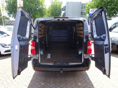 Toyota PROACE Worker 2.0 D-4D Navigator Long L3 AIRCO NAVIGATIE 3 ZITSPLAATSEN 9