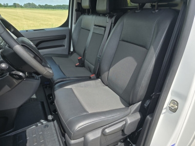 Toyota PROACE Worker 2.0 D-4D Professional Long - Euro 6 - 145 Pk - Airco - Cruise Control 18