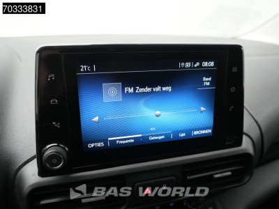 Toyota ProAce 130pk Automaat Benzine Airco Cruise Camera Trekhaak Parkeersensoren V+A Airco Trekhaak Cruise control foto 16