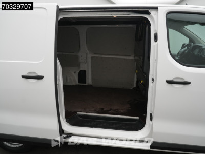Toyota ProAce Electric 136pk Elektrisch 330km WLTP 75kWh L2H1 Elektrisch AC/Climate Cruise Parkeersensoren L2 Airco Cruise control foto 9