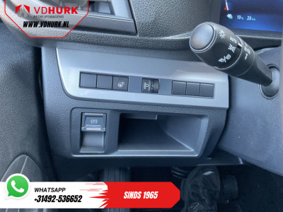Toyota e-ProAce Worker 50 kWh 230 km WLTP Adapt.Cruise/ Snellader/ Standkachel/ Stuurverw./ Carplay/ Airco/ Camera/ PDC foto 15