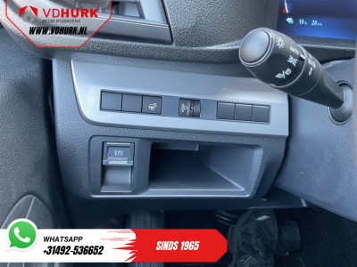 Toyota e-ProAce Worker 50 kWh 230 km WLTP Adapt.Cruise/ Standkachel/ Stuurverw./ Carplay/ Airco/ Camera/ PDC 15