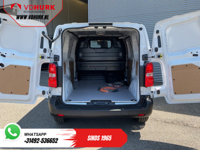 Toyota e-ProAce Worker 50 kWh 230 km WLTP Adapt.Cruise/ Standkachel/ Stuurverw./ Carplay/ Airco/ Camera/ PDC 6