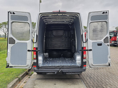 Volkswagen CRAFTER 2.0 L3H3 Automaat Navi foto 13