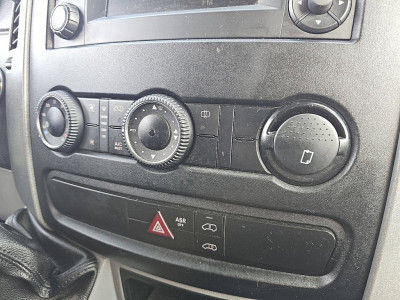 Volkswagen CRAFTER 35 2.0 foto 10